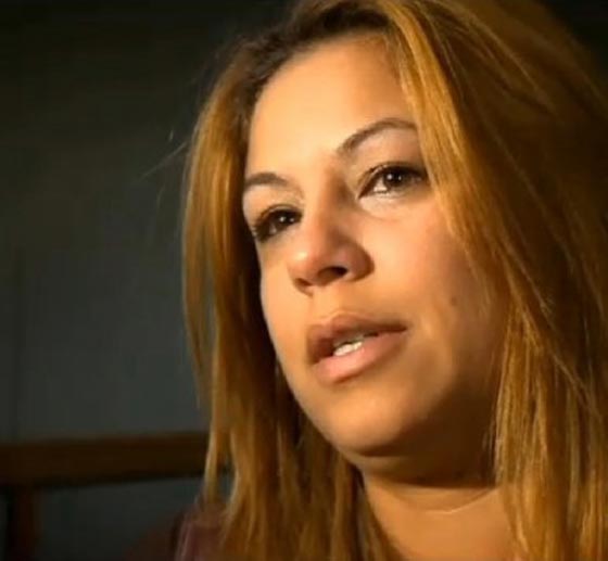 صدق او لا تصدق.. أم تحتضن قاتل ابنتها في المحكمة وتقبله صورة رقم 3