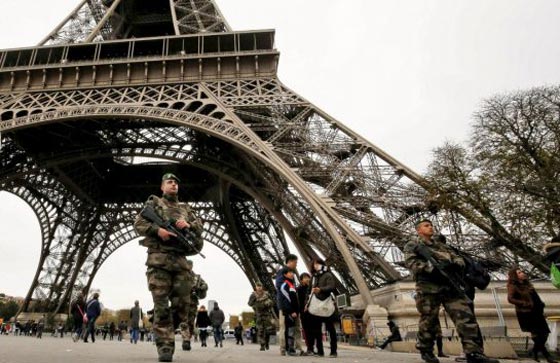 اعتقال افراد خلية ارهابية بينهم فتاة خططت لشن هجوم في برج إيفل صورة رقم 2