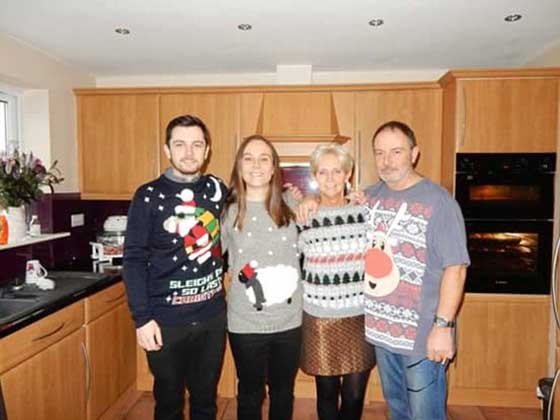 ذهبت لاعداد تقرير عن النساء الكرديات فاصبحت مقاتلة ضد داعش صورة رقم 13