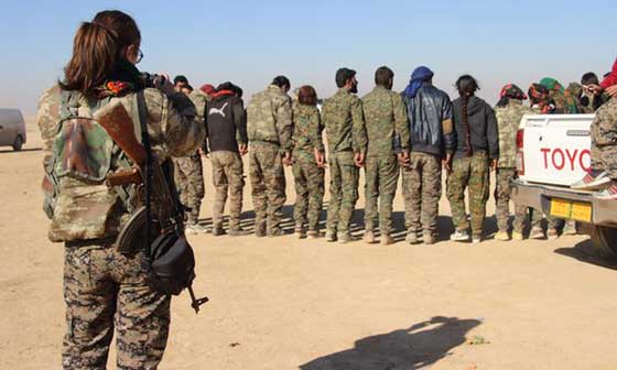 ذهبت لاعداد تقرير عن النساء الكرديات فاصبحت مقاتلة ضد داعش صورة رقم 5