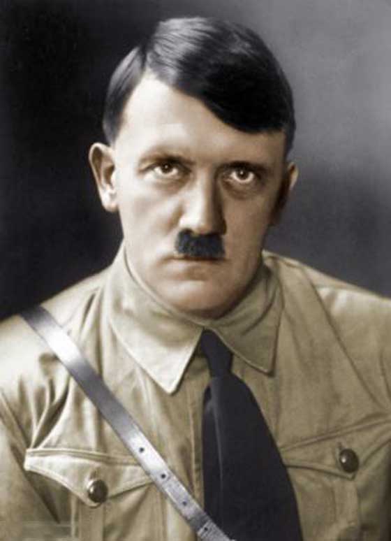 ظهور شبيه هتلر بنفس الشارب والتصفيفة والشرطة النمساوية تتحرك! صورة رقم 6