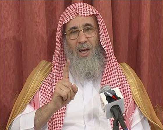  فيديو صادم: داعش يدعو لقتل ابرز علماء المسلمين وينشر أسماءهم وصورهم! صورة رقم 8