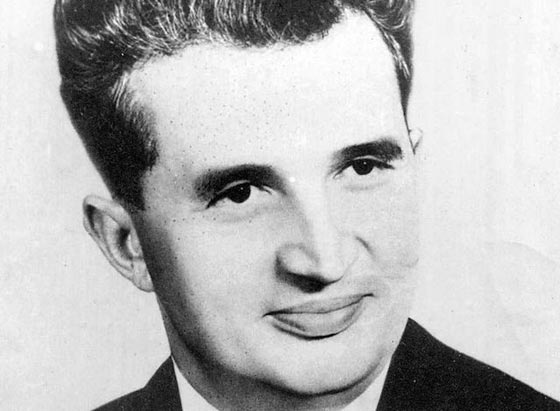 الحب يقتحم قلوب اشهر 10 طغاة في التاريخ ويجعلها تذوب عشقا!! صور صورة رقم 5