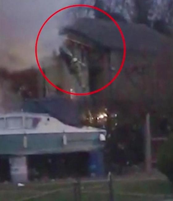 بريطانيا: العديد من الاصابات في انفجار مبنى وفقدان الاتصال بأشخاص صورة رقم 12