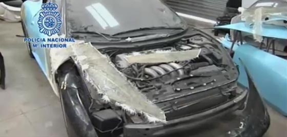 بالفيديو.. القبض على عصابة تزيّف وتبيع السيارات في اسبانيا  صورة رقم 1