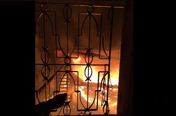 اب يقتل ابناءه الثلاثة ويفجر اسطوانة غاز بنفسه في رفح صورة رقم 2