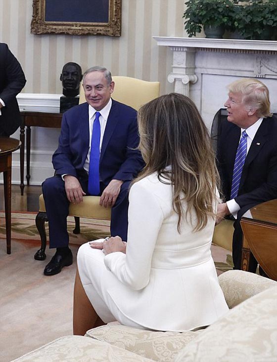 لماذا كشفت سارة نتنياهو عن ساقيها في البيت الابيض؟ صورة رقم 9