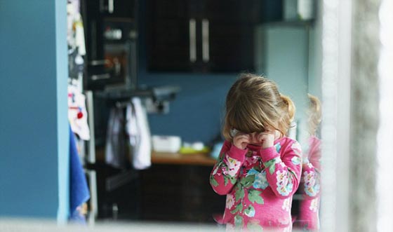 رجل سمين يعترف انه داس بطن ابنته الصغيرة في لحظة غضب حتى ماتت! صورة رقم 2