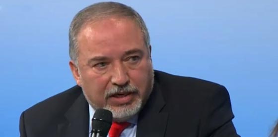 وزير الدفاع الاسرائيلي يقترح تبادل السكان والاراضي مع الفلسطينيين صورة رقم 1