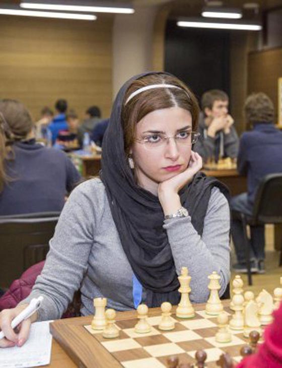 طرد لاعبة ايرانية لخلعها الحجاب وشقيقها لانه نافس لاعبا اسرائيليا! صورة رقم 4