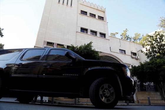 المرشحة اليمين بفرنسا تمتنع عن لقاء مفتي بيروت لفرض الحجاب عليها! صورة رقم 11