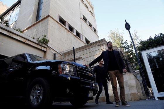 المرشحة اليمين بفرنسا تمتنع عن لقاء مفتي بيروت لفرض الحجاب عليها! صورة رقم 8