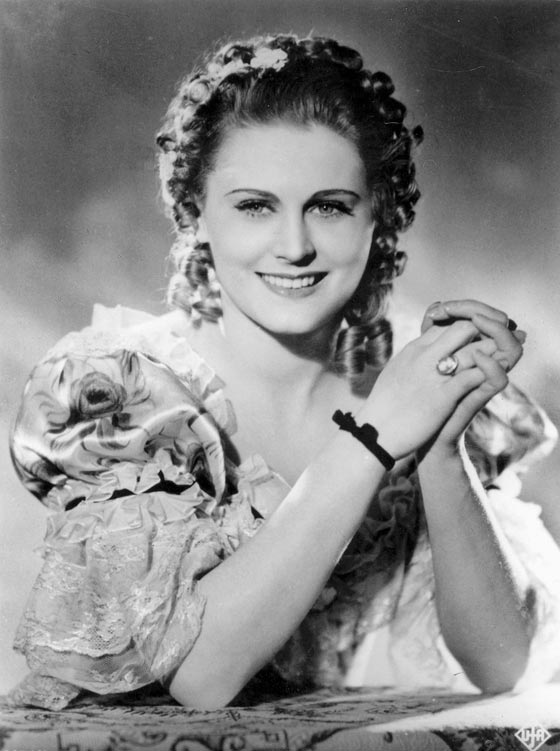 قصة مثيرة.. نجمة المانية كانت مقربة من النظام النازي وجاسوسة للاتحاد السوفييتي صورة رقم 1