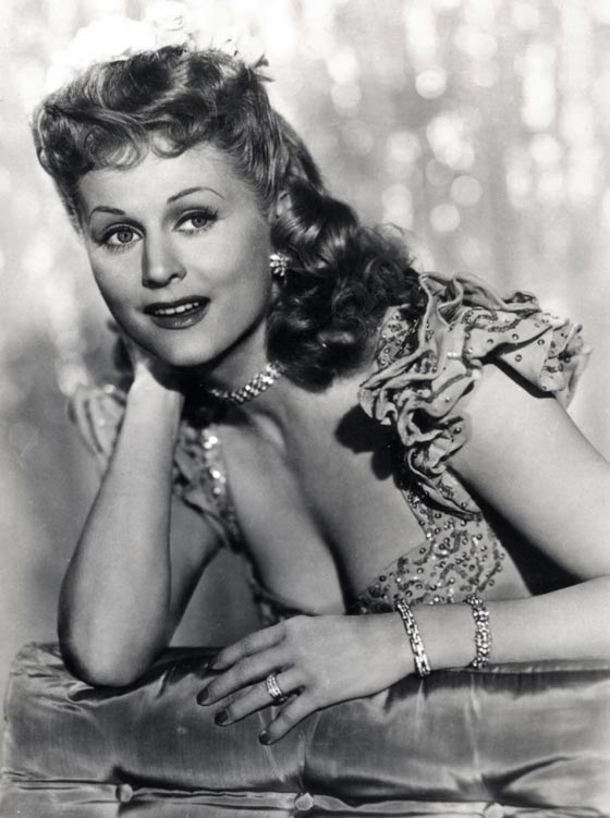 قصة مثيرة.. نجمة المانية كانت مقربة من النظام النازي وجاسوسة للاتحاد السوفييتي صورة رقم 8