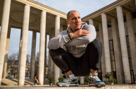 رجل العنكبوت يسرق لوحات فنية تقدر قيمتها بالملايين من متحف صورة رقم 1