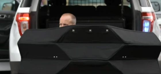 ابتكار درع مضاد لرصاص في أمريكا يحقق ملايين المشاهدات.. فيديو صورة رقم 1