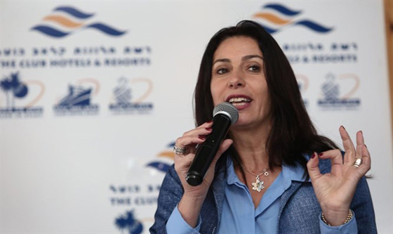 وزيرة اسرائيلية ترافق فريق كرة الى تركيا من اجل ضمان تأمين الحماية له صورة رقم 7