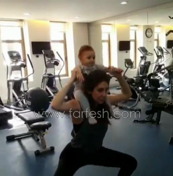 الإعلامية اللبنانية ديما صادق تنشر فيديو من داخل الجيم صورة رقم 2