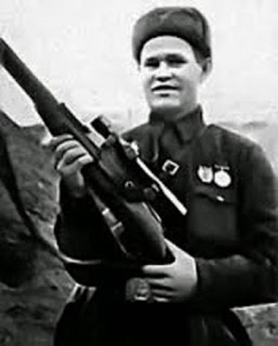 تعرف على امهر القناصة واكثرهم بشاعة ووحشية وجنونا عبر التاريخ صورة رقم 3