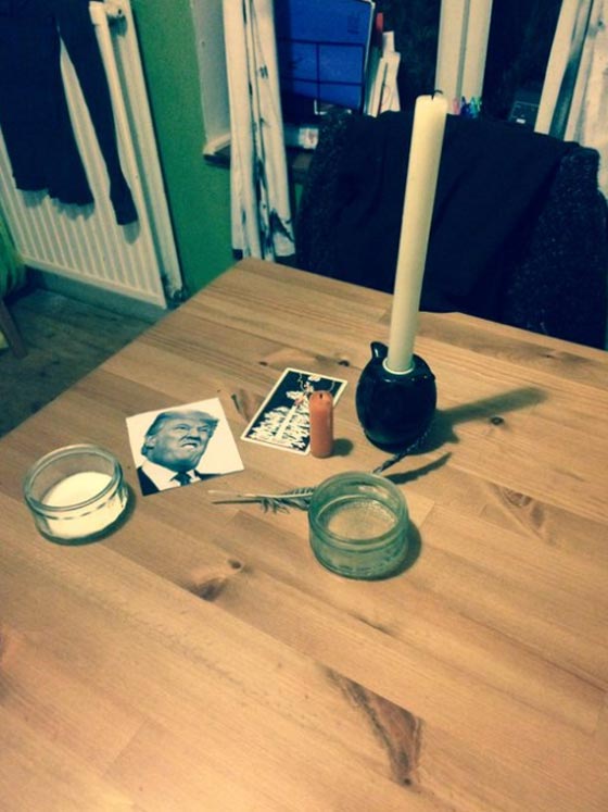 الساحرات في امريكا يسلطن القوى الروحية لطرد ترامب من البيت الابيض صورة رقم 1