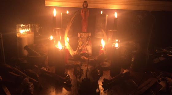 الساحرات في امريكا يسلطن القوى الروحية لطرد ترامب من البيت الابيض صورة رقم 2