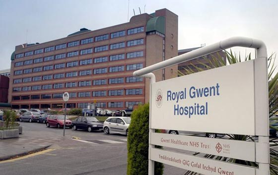 طبيبة تحترم الوقت لدرجة انها تسببت بوفاة طفلة تأخرت 4 دقائق! صورة رقم 6