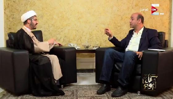 عمرو اديب يسأل ومرجع شيعي يرد: زواج المتعة شرعى 100%..  صورة رقم 2