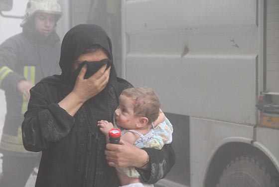 فيديو مؤثر.. طبيب بريطاني يلتقي طفلة سورية لم تفارق خياله منذ عالجها صورة رقم 5