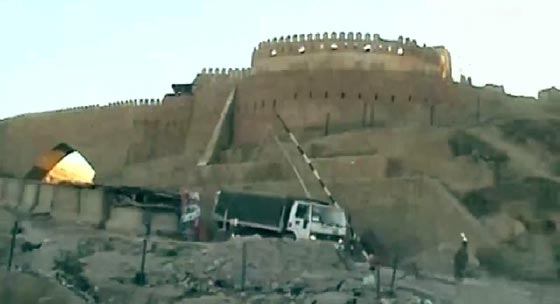 عهدة عمر.. كيف حول التطرف الاسلام الى مجتمع هدّام للآثار والمعالم صورة رقم 6