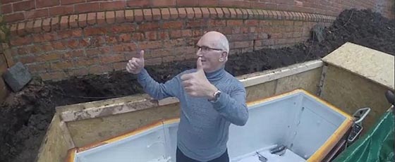 مدمن مخدرات سابق يدفن نفسه حيا ليساعد المدمنين! صورة رقم 8