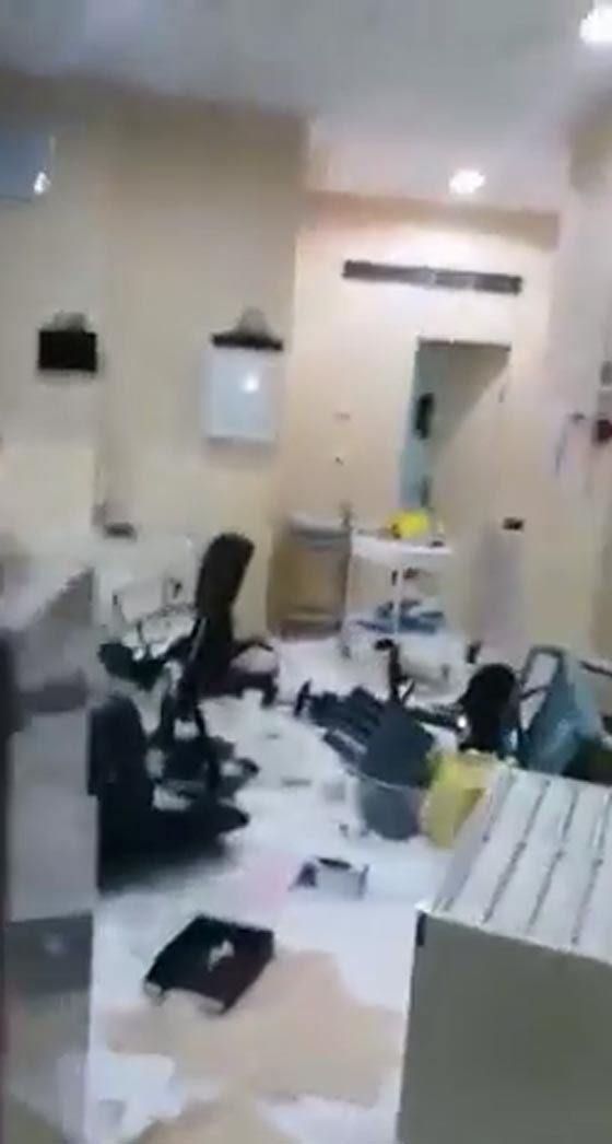 شاب لبناني يحطم المستشفى بعد تبليغه بوفاة شقيقه! فيديو صورة رقم 2