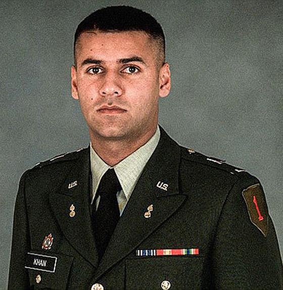 والد الجندي المسلم الذي ضحى بحياته لاجل امريكا ممنوع من السفر خارجها؟! صورة رقم 3