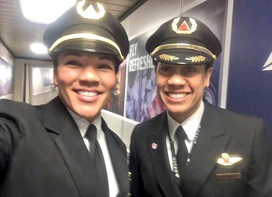  دخلتا تاريخ الطيران.. دون وستيفاني تقودان رحلة داخلية بامريكا صورة رقم 1