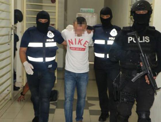 فيديو: محاولة اغتيال الملك سلمان: المتهمين خلية يمنية حوثية واخرى مع داعش صورة رقم 4