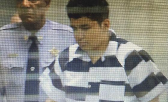 مراهق أمريكي يقطع رأس والدته ويسلم نفسه للشرطة صورة رقم 1