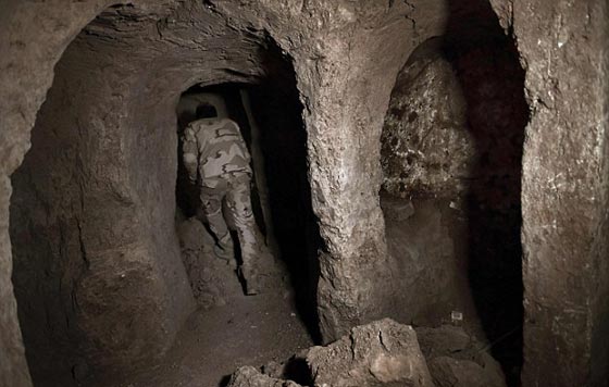  فيديو وصور: العثور على قصر عمره 2600 سنة بعد ان دمّر داعش قبر النبي يونس  صورة رقم 2