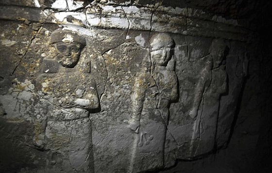  فيديو وصور: العثور على قصر عمره 2600 سنة بعد ان دمّر داعش قبر النبي يونس  صورة رقم 3