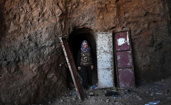  فيديو وصور: العثور على قصر عمره 2600 سنة بعد ان دمّر داعش قبر النبي يونس  صورة رقم 13