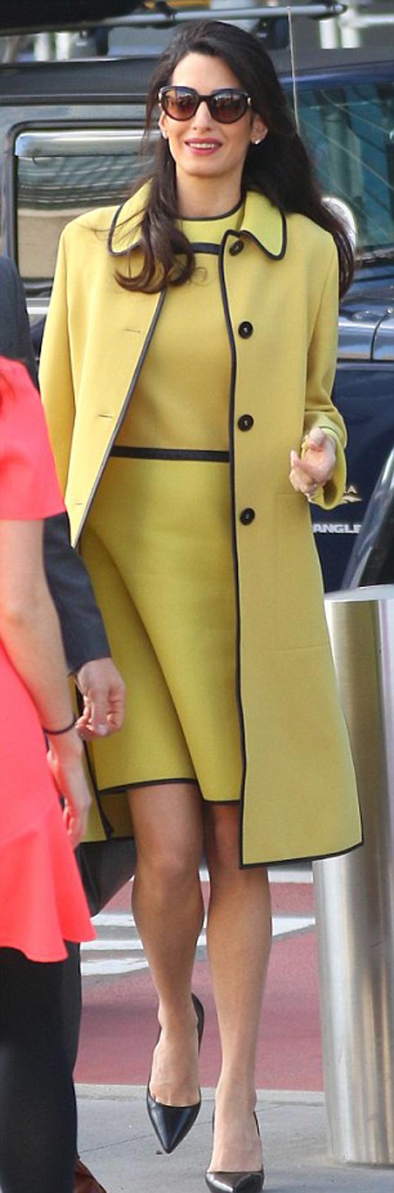 امل كلوني ضد داعش: لماذا لم يتم فعل اي شيء ضد هؤلاء المجرمين صورة رقم 20