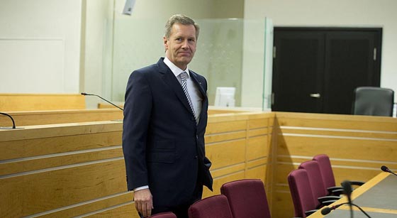 زعماء اطاح بهم الفساد وادخل بعضهم السجون آخرهم رئيسة كوريا الجنوبية صورة رقم 4