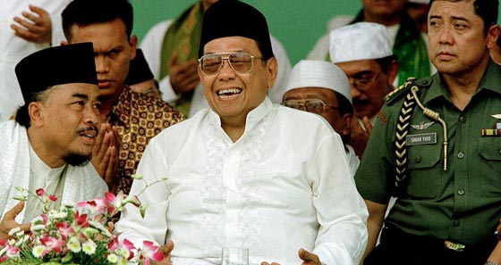 زعماء اطاح بهم الفساد وادخل بعضهم السجون آخرهم رئيسة كوريا الجنوبية صورة رقم 6