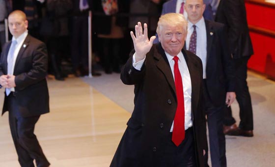 ما سر ربطات العنق الحمراء او الزرقاء في اطلالات رؤساء امريكا؟ صورة رقم 1