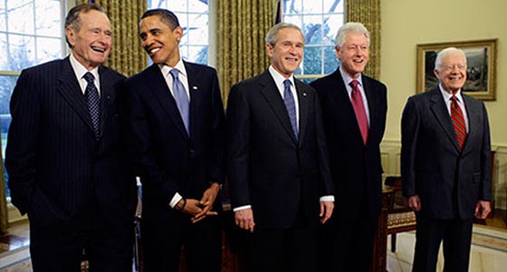 ما سر ربطات العنق الحمراء او الزرقاء في اطلالات رؤساء امريكا؟ صورة رقم 3