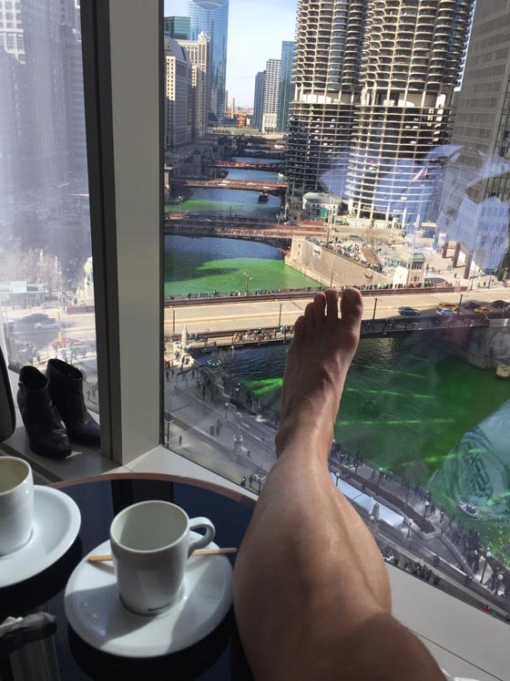 فيديو طريف: لماذا تم صبغ  نهر شيكاغو باللون الاخضر؟ صورة رقم 8