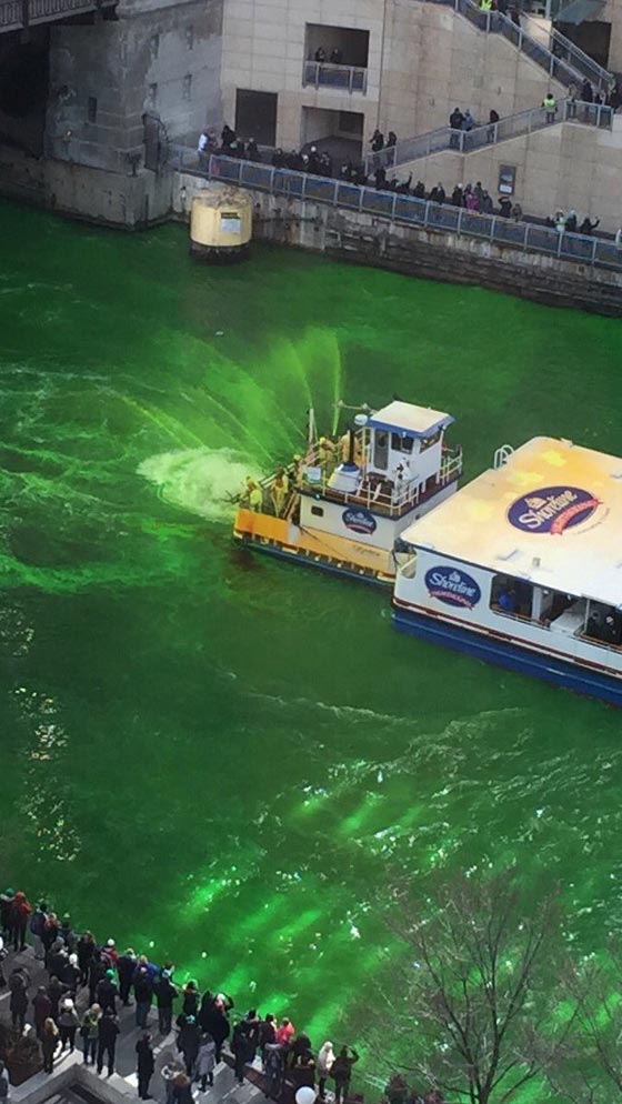 فيديو طريف: لماذا تم صبغ  نهر شيكاغو باللون الاخضر؟ صورة رقم 2