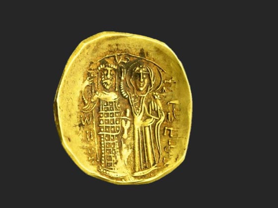  العثور على حطام سفينة في ميناء عكا محملة بعملات ذهبية من حقبة الصليبيين  صورة رقم 9