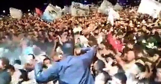 كارثة.. مصرع شخصين نتيجة تدافع الجمهور في حفل موسيقي بالارجنتين صورة رقم 4