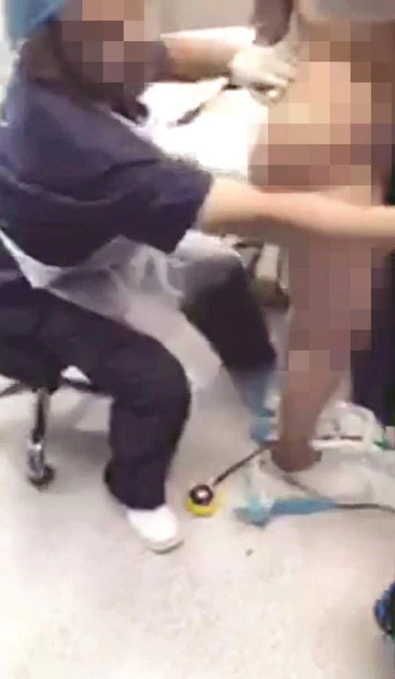 جراح كويتي ينتهك حرمة جسد امرأة مريضة وينشر صورها اثناء عملية صورة رقم 1