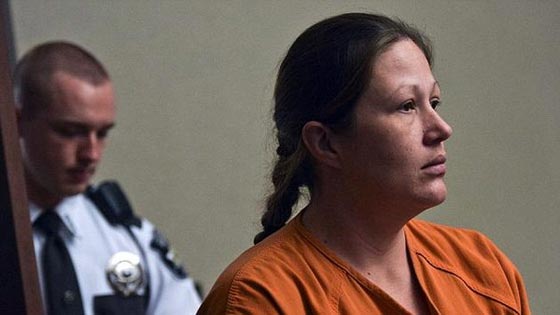 ام امريكية قتلت طفلتها واخفت جثتها 6 اعوام تواجه المؤبد او الإعدام صورة رقم 6