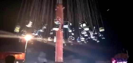 فيديو مروع.. لحظة انهيار لعبة في ملاهي تحمل العشرات وتوقع اصابات صورة رقم 3